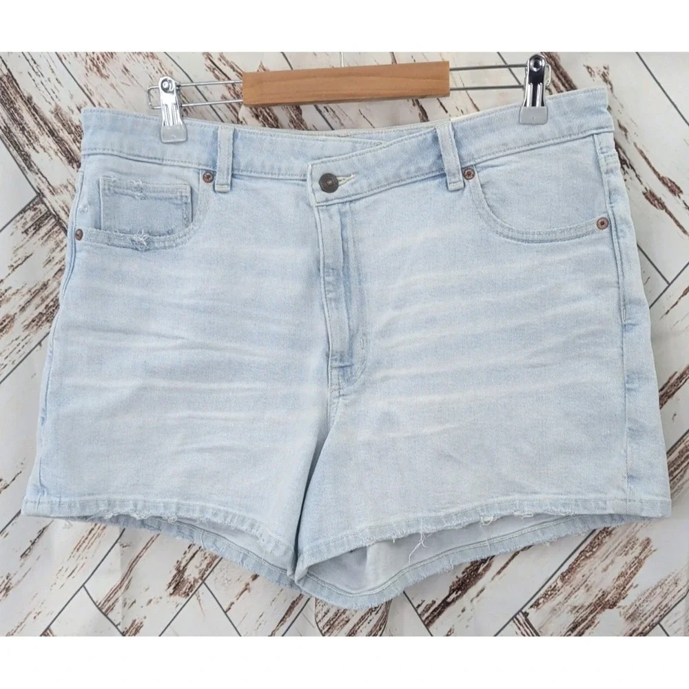 Aeo Mom Super High Rise Crossover Waist Jean‎ Shorts